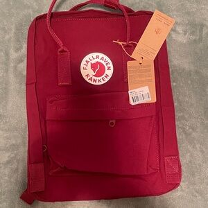 Fjallraven Kånken Backpack in Rich Burgundy